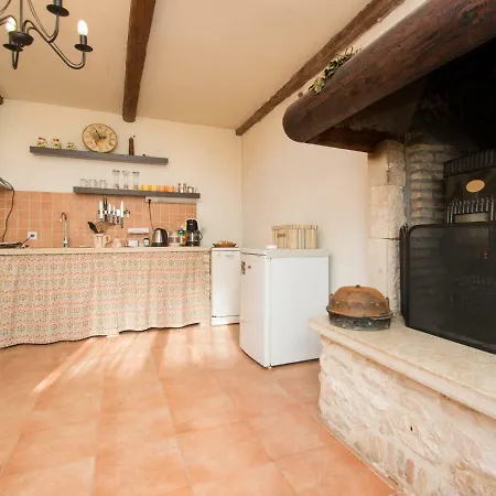 Lovely Stone With Private Garden And Terrace *