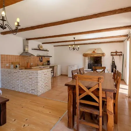 Lovely Stone With Private Garden And Terrace